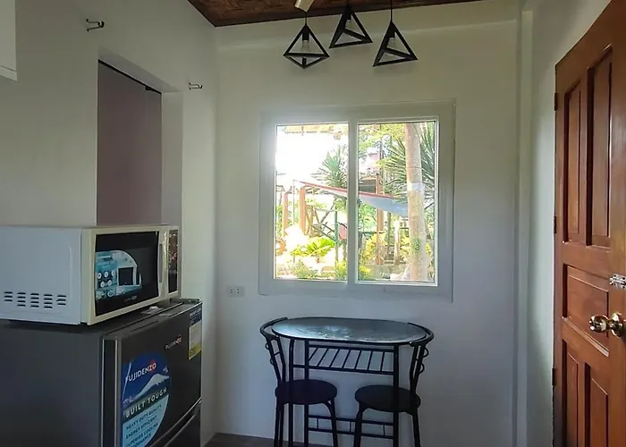 Inn Rc Hutspot Tourist San Francisco (Cebu)