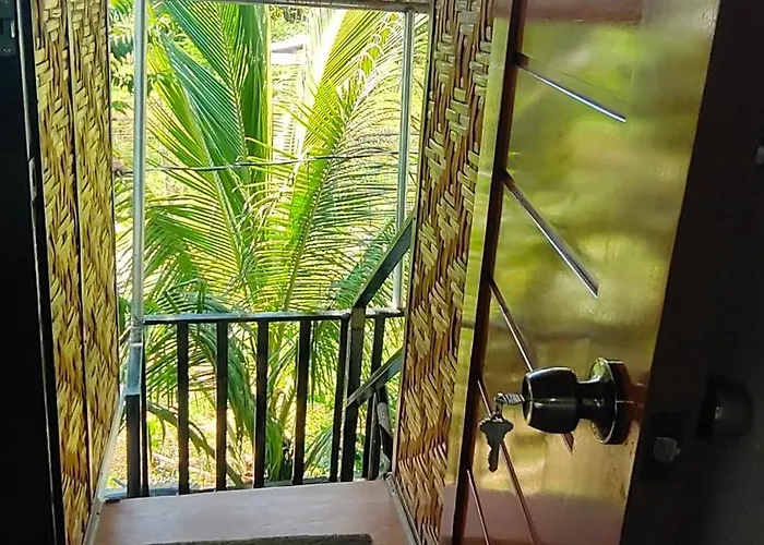 Inn Rc Hutspot Tourist San Francisco (Cebu)
